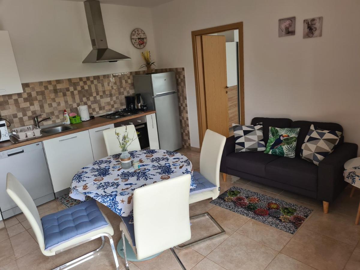 Apartman Luka Баньоле Екстер'єр фото
