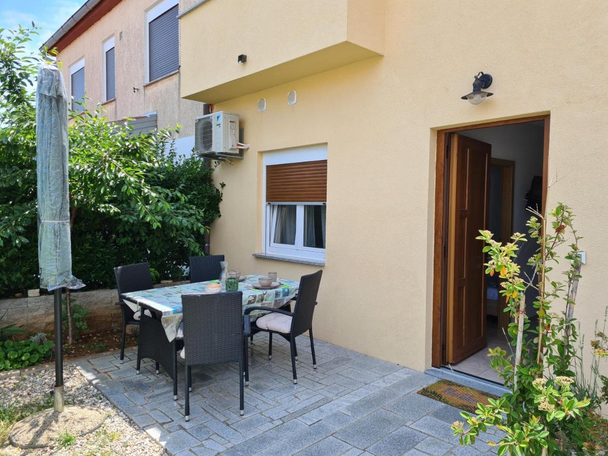 Apartman Luka Баньоле Екстер'єр фото